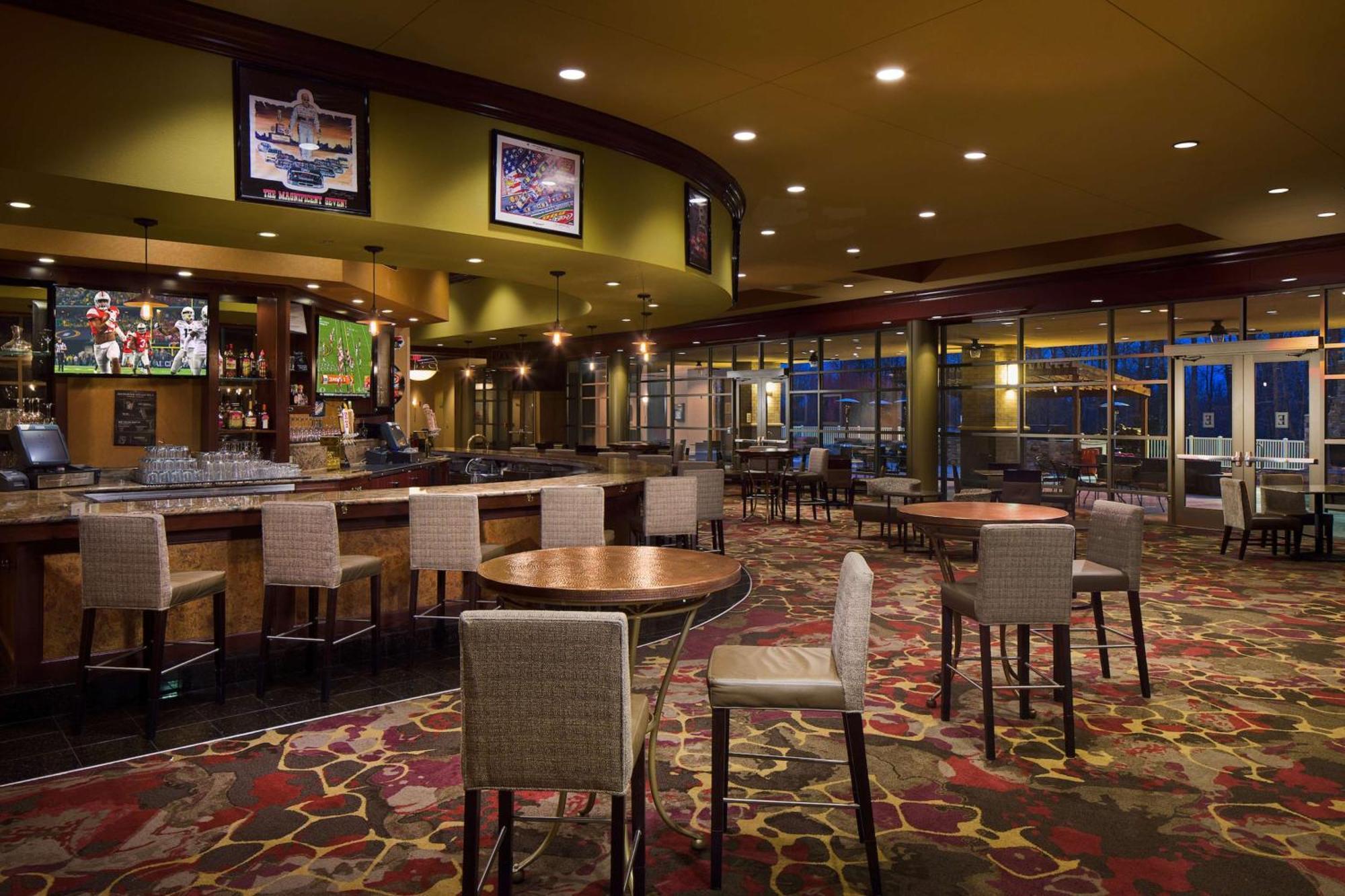 Embassy Suites By Hilton Charlotte Concord Golf Resort & Spa Exterior photo